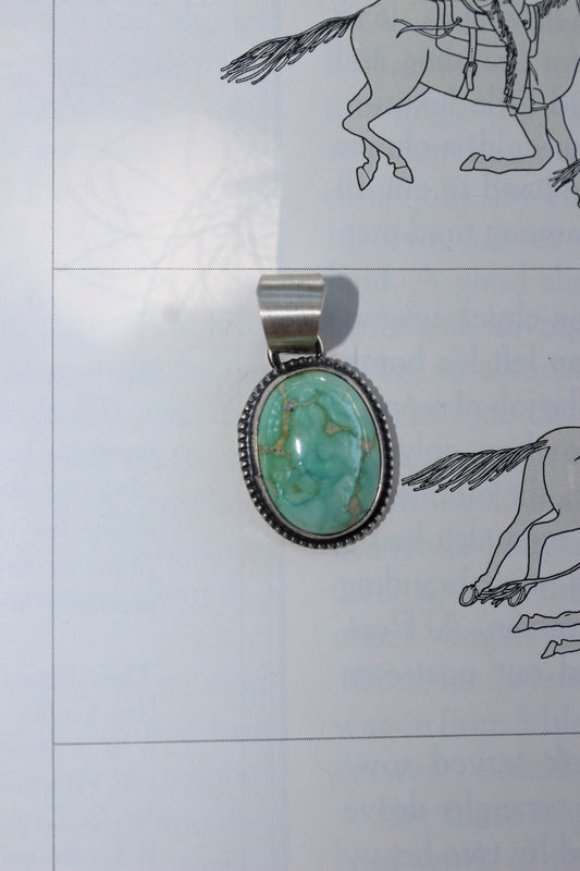 The Winnie Pendant