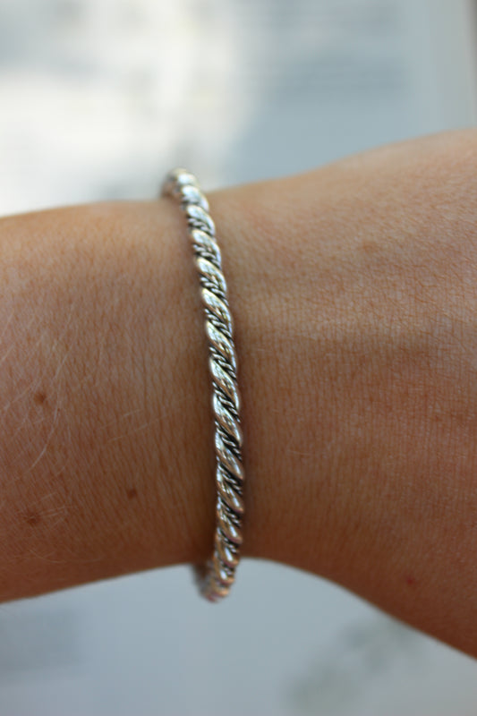 The Lilly Cuff